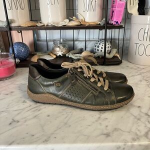 Remonte olive and Tan Casual Sneakers size 42 women’s 10.5-11 new